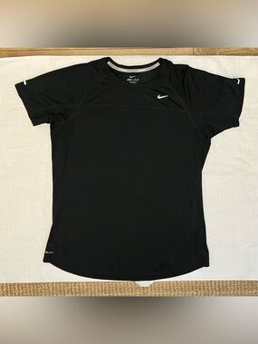 Nike Miler Dri-Fit Running Crewneck Short Sleeve Shirt w/Reflective Strips-XL